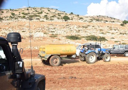 الاحتلال يشرع بهدم منشآت في الأغوار