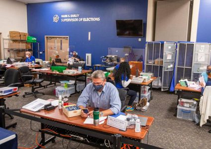 بايدن يحرز تقدم على ترامب في ولاية ويسكونسن