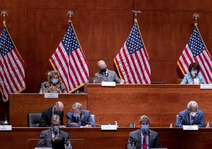 فوكس نيوز: الديمقراطيون يحتفظون بالأغلبية في مجلس النواب