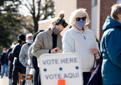 بايدن يتقدم على ترامب في فلوريدا بعد فرز أكثر من 52% من الأصوات