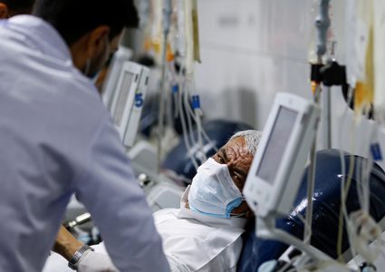 الصحة العالمية: ارتفاع قياسي لإصابات كورونا حول العالم