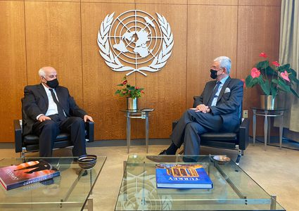 منصور يبحث مع رئيس الجمعية العامة للأمم المتحدة آخر التطورات