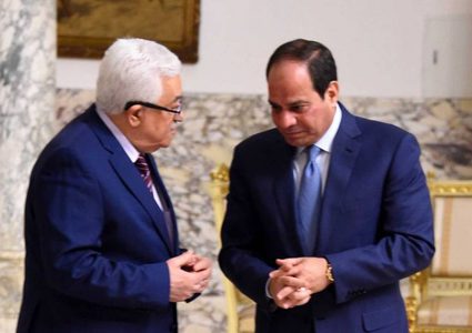 الرئيس عباس يتلقى برقية تهنئة بذكرى إعلان الاستقلال من السيسي