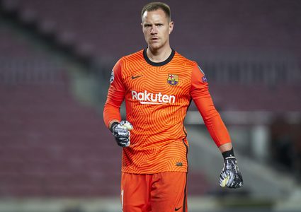 شتيغن يقود برشلونة إلى فوز على دينامو كييف