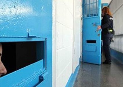 الأسيرات في سجن الدامون يهددن بخطوات تصعيدية