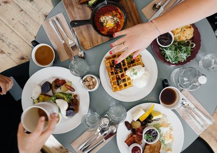 5 نصائح تمنعك من تناول الطعام عند الشعور بالتوتر