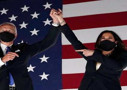 هاريس: أنا وبايدن على استعداد للعمل في مصلحة الشعب الأمريكي