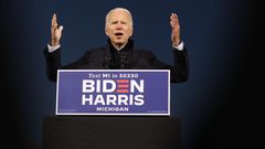 عريقات: بايدن سيعمل على احداث تغيير جذري في الشرق الأوسط