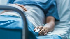 شاب يخرج من غيبوبته بعد سماع الحديث عن طبقه المفضل !