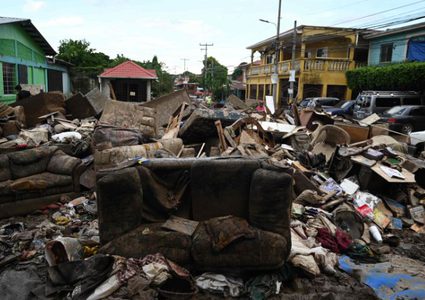 العاصفة "إيتا" تصل إلى فلوريدا الأمريكية