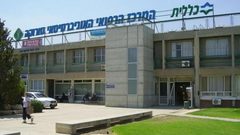 "الأسرى":المعتقل علي عمرو بمستشفى "سوروكا" تحت أجهزة التنفس