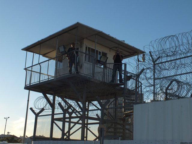 عشراوي: إسرائيل تتحمل المسؤولية عن استشهاد الأسير أبو وعر