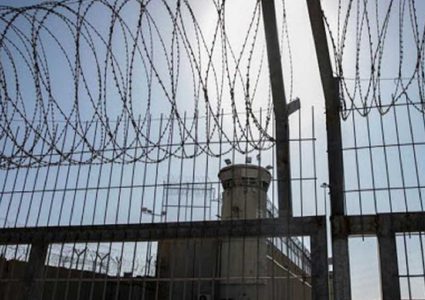 نادي الأسير: 8 إصابات جديدة بفيروس كورونا بين الأسرى في سجن جلبوع