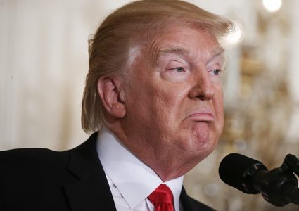 ترامب يهاجم هيئة الغذاء والدواء الأمريكية بسبب لقاح كورونا