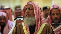 هيئة كبار العلماء السعودية تعتبر الإخوان المسلمين “جماعة إرهابية”