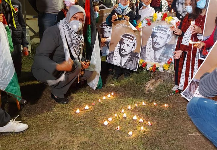 أشبال وزهرات فتح في غزة يوقدون الشموع في ذكرى استشهاد أبو عمار