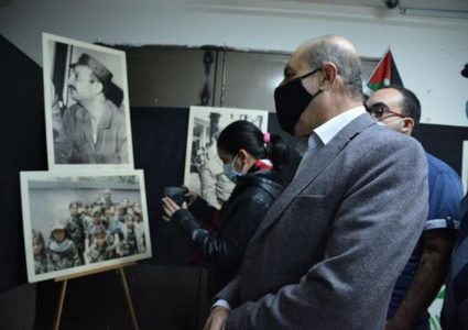 مركز يافا الثقافي يفتتح معرضاً لصور الشهيد ياسر عرفات