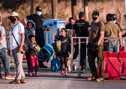 الاتحاد الأوروبي يضع شروطا جديدة للاجئين