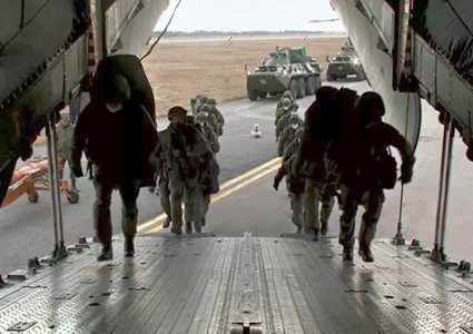 وزير الدفاع الأرميني: نشر قوات حفظ السلام الروسية أفضل خيار