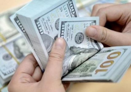 مؤشر الدولار لا يزال ضعيفاً أمام العملات الأخرى