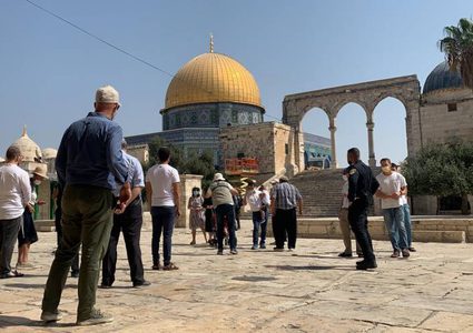 مستوطنون يقتحمون المسجد الأقصى