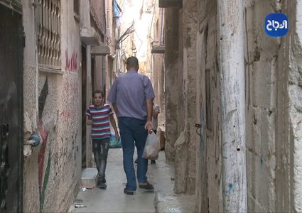 الحاج خميس خروشة لاجىء من اللد يروي حكايات اللجوء التي تعرض لها