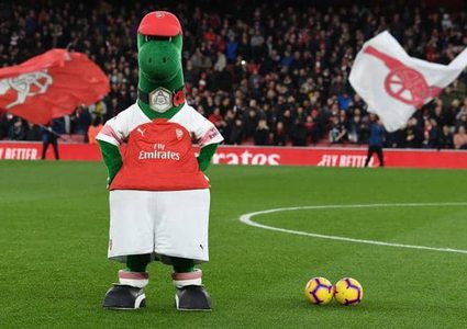 نادي أرسنال يعيد "الديناصور الأخضر" بعد الخسارة