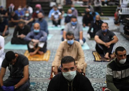 إغلاق مسجدين في محافظتي غزة وخانيونس لمدة 48 ساعة