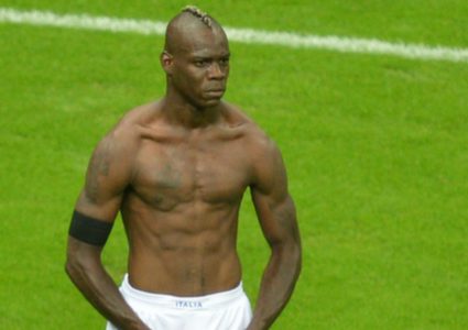 المهاجم الإيطالي بالوتيلي على أعتاب الدوري المصري