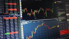 مؤشر نيكي الياباني يرتفع 0.35%