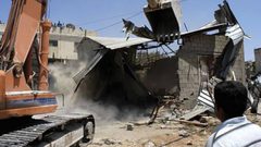 الاحتلال يهدم منزلا شمال غرب بيت لحم