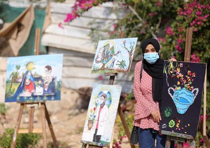 "كورونا والفن".. معرض بغزة يسلّط الضوء على الجائحة