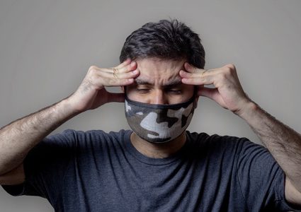 ما الذي يميز "صداع كورونا" عن الصداع العادي ؟