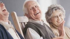 ما هي الأغذية الخارية التي تؤخر الشيخوخة ؟