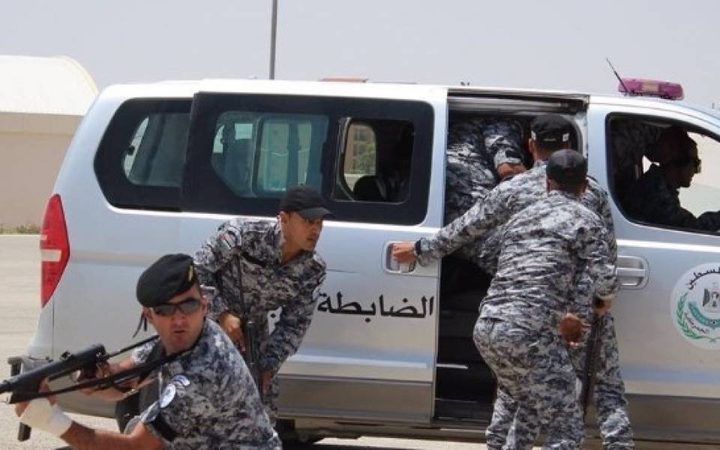 جنين: الضابطة الجمركية تضبط أدوية تنحيف ممنوعة من التداول