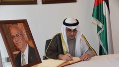 وزير الخارجية الكويتي يقدم واجب العزاء بالمناضل عريقات