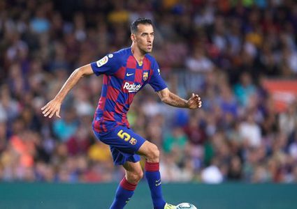 الكشف عن موقف لاعب وسط برشلونة من مواجهة أتلتيكو