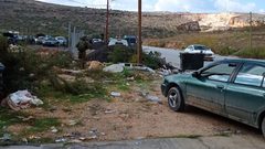 قوات الاحتلال تشرع بهدم منشأة تجارية غرب نابلس