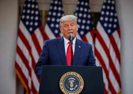 ترامب: سنرفع "قضايا" تظهر عدم دستورية انتخابات 2020