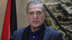 أبو ردينة: القيادة تنتظر موقف بايدن من الصراع العربي الإسرائيلي