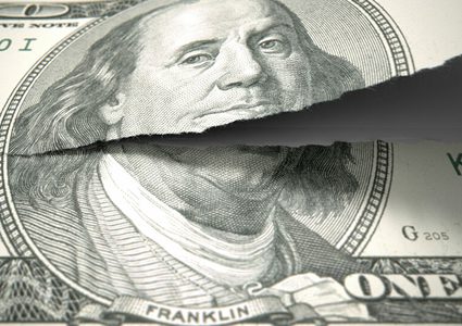 توقعات بانهيار الدولار جزئيا خلال العام القادم