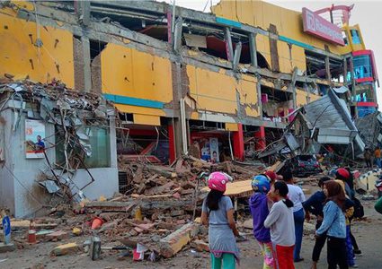 زلزال يضرب جزيرة سومطرة الأندونيسية