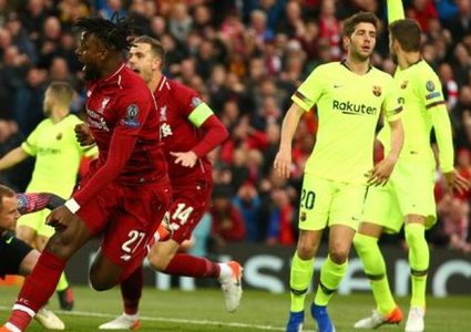ليفربول يعترض طريق فينالدوم نحو برشلونة