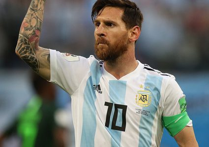 ميسي يوجه رسالة مؤثرة لماسكيرانو وجاجو بعد اعتزالهما