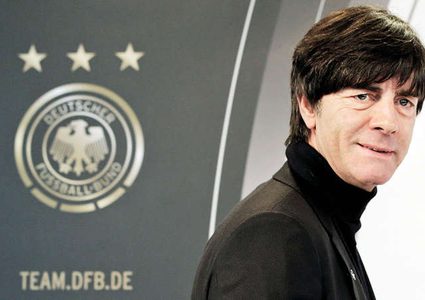 رغم الخسارة المذلة..الاتحاد الألماني يمنح الثقة لمدرب المانشافت