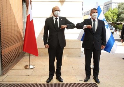 الخارجية البحرينية توافق على فتح سفارة للاحتلال في المنامة