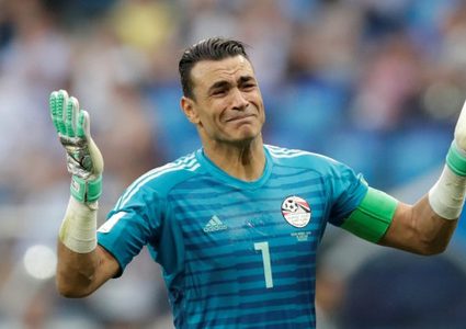 عصام الحضري "السد العالي" يعلن اعتزال كرة القدم