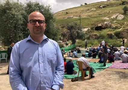 مخابرات الاحتلال تستدعي وزير شؤون القدس