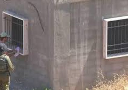 الاحتلال يخطر بوقف البناء بأربعة منازل شرق بيت لحم