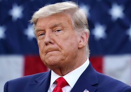 ترامب يقيل المسؤول عن أمن الانتخابات